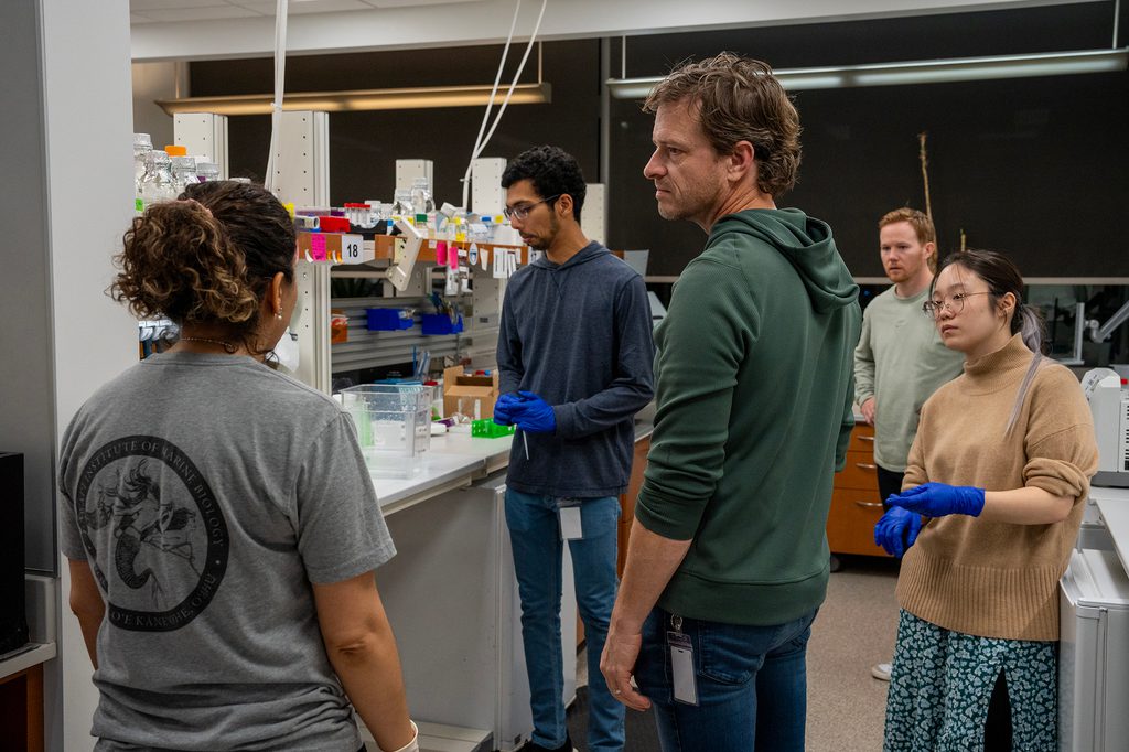 Emma Rangel Imperiled Great Barrier Reef… | Stowers Institute for Medical Research