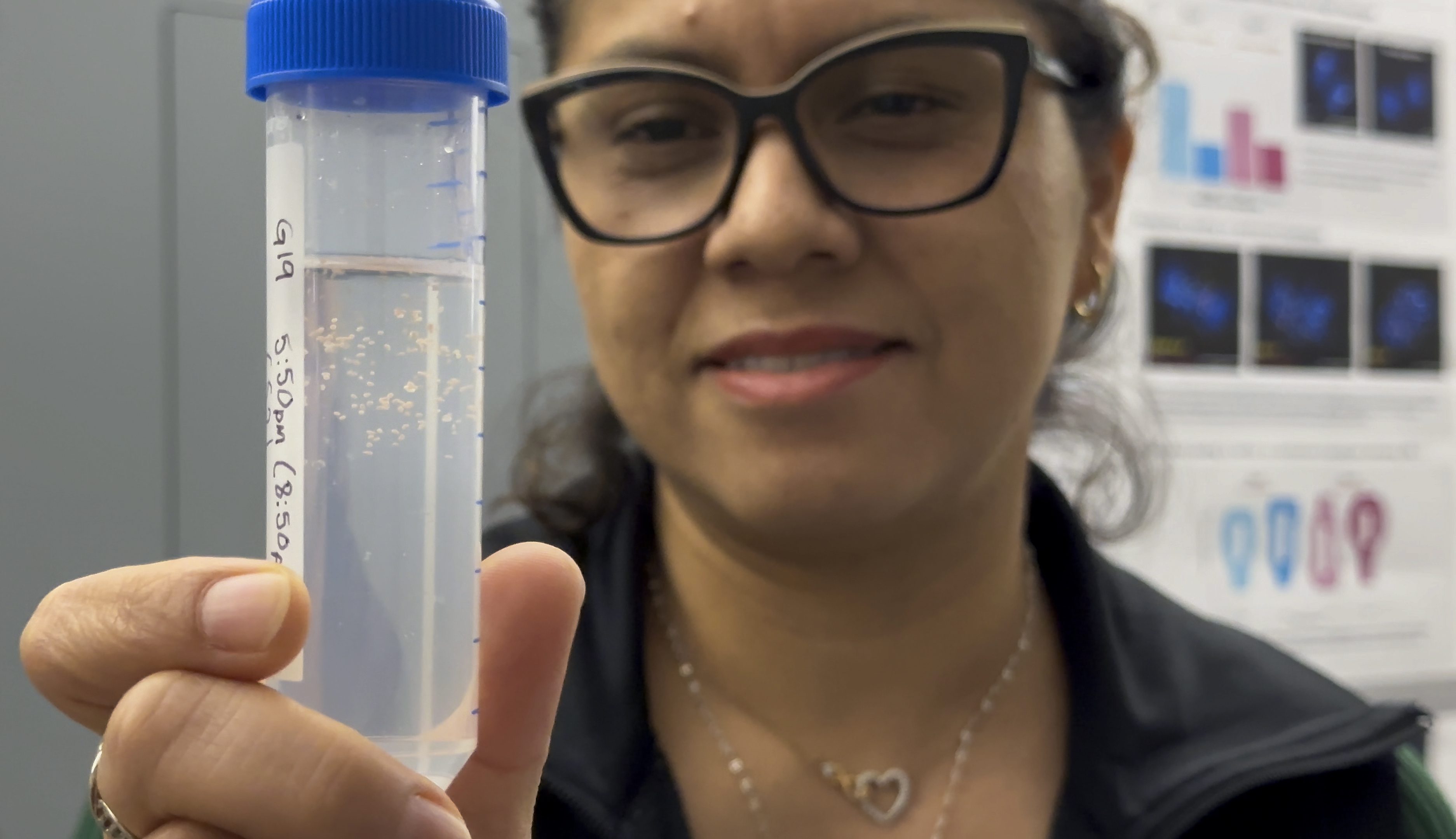 Emma Rangel Imperiled Great Barrier Reef… | Stowers Institute for Medical Research